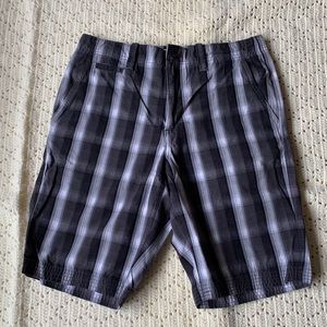 Men’s plaid shorts